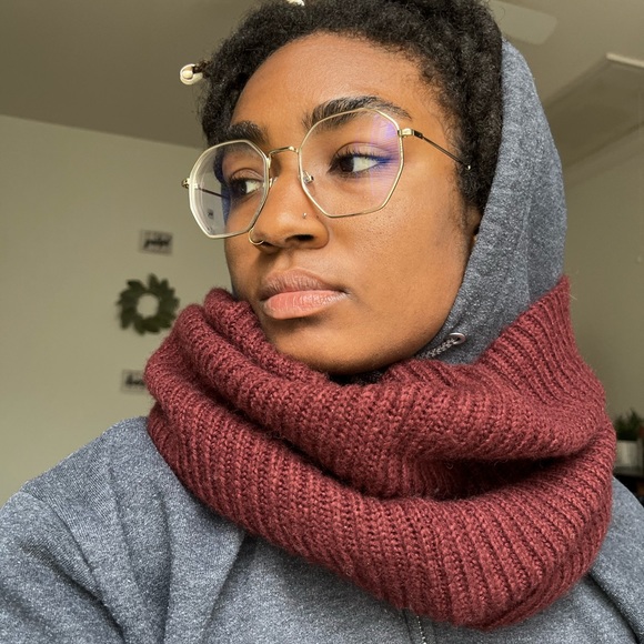 Chunky Infinity Scarf - Picture 2 of 2